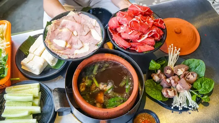 19. Lẩu Bò Tự Do 19. Lẩu Bò Tự Do