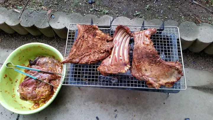 Khám Phá Quán Thịt Rừng Ngon Nhất Đà Lạt: Từ Tiêu Chí Đến Trải Nghiệm Thực Tế Vườn Thương Cô Xuân - Thịt Rừng Nướng