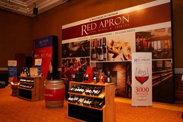 Red Apron Fine Wines & Spirits: Quy Định Hải Quan Khi Du Lịch Quốc Tế