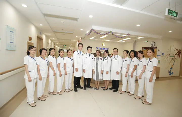 Đội Ngũ Y Bác Sĩ Tại Bệnh Viện Vinmec Nha Trang