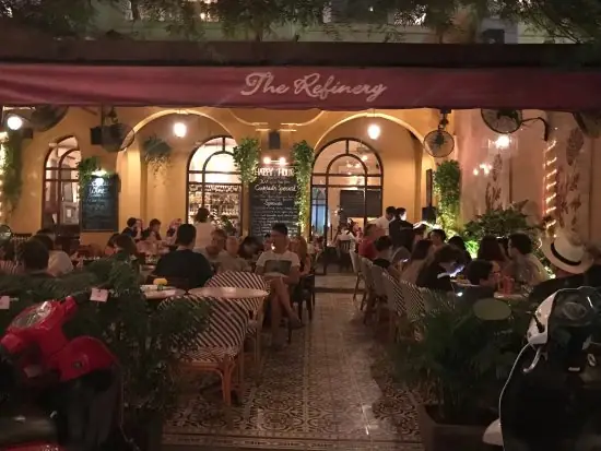 Khám Phá The Refinery Ho Chi Minh City: Điểm Đến Ẩm Thực Pháp Đậm Chất Khám Phá The Refinery Ho Chi Minh City: Điểm Đến Ẩm Thực Pháp Đậm Chất