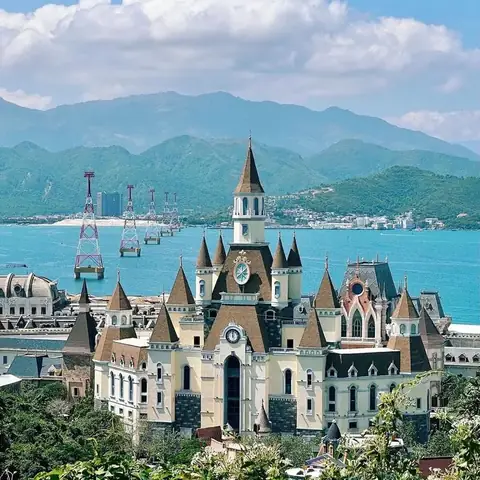 1. Vinwonders Nha Trang 1. Vinwonders Nha Trang
