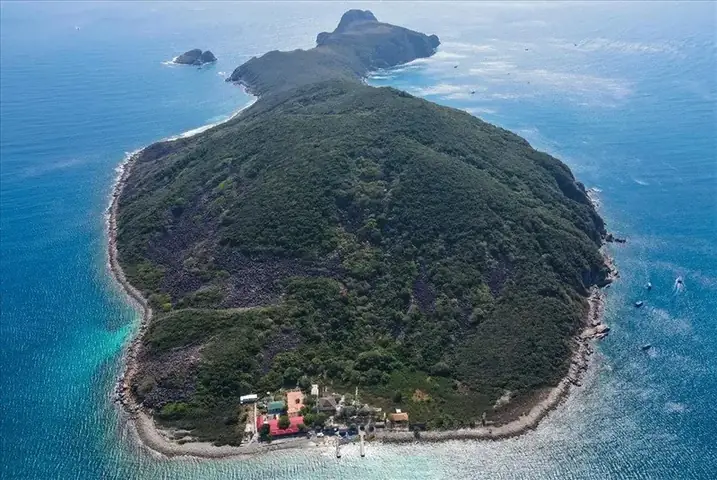 1. Hòn Mun 1. Hòn Mun
