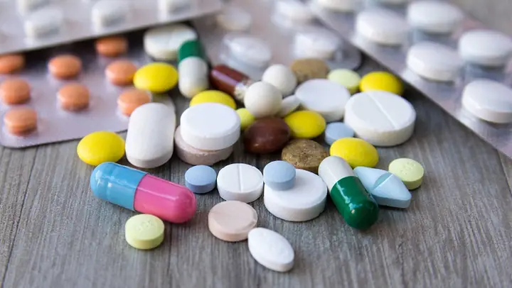 Thuốc Tây Có Được Mang Lên Máy Bay Không? Thuốc Tây Có Được Mang Lên Máy Bay Không?