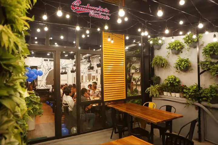 Bục Quán Bục Quán
