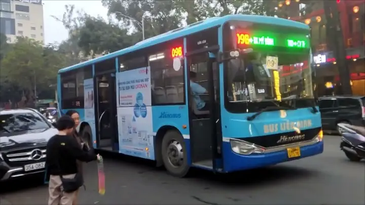 Chuyển Bằng Xe Bus