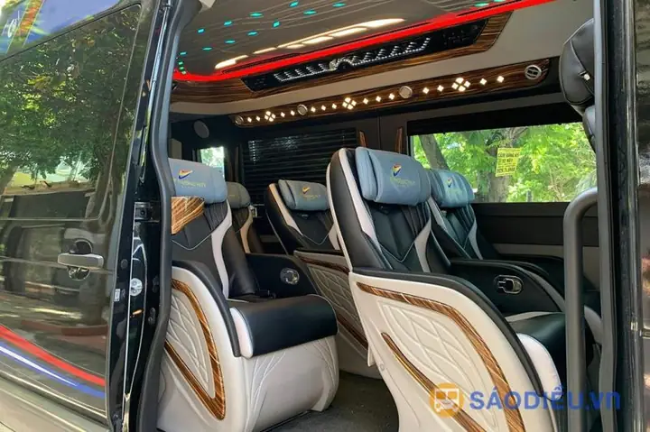 Xe Limousine Hà Nội Hải Phòng Của Vip Phương Huy2> Xe Limousine Hà Nội Hải Phòng Của Vip Phương Huy2>