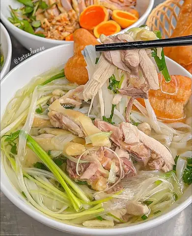 Phở Gà Nguyệt