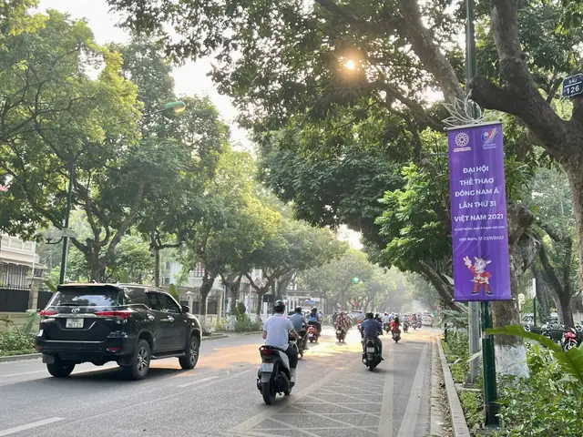 Người Dùng Muốn Tìm Kiếm Những Hình Ảnh Đẹp Về Đường Phố Hà Nội Trên Google. Người Dùng Muốn Tìm Kiếm Những Hình Ảnh Đẹp Về Đường Phố Hà Nội Trên Google.