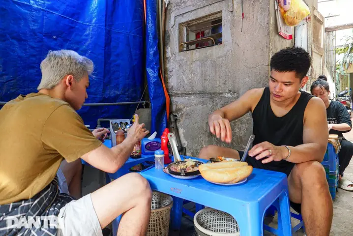 Câu Hỏi Thường Gặp Về Bánh Mì Chảo Mai Hắc Đế Câu Hỏi Thường Gặp Về Bánh Mì Chảo Mai Hắc Đế