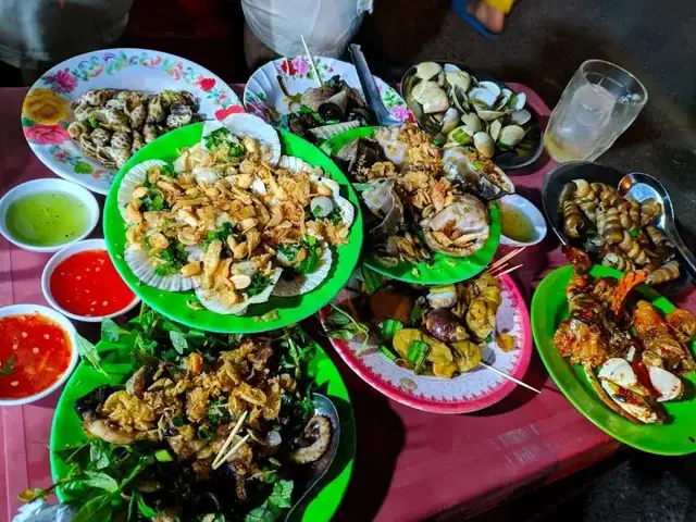 Phố Ốc Ngọc Hân Công Chúa - Thiên Đường Ẩm Thực Ven Biển Phố Ốc Ngọc Hân Công Chúa - Thiên Đường Ẩm Thực Ven Biển