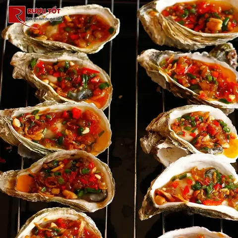17. Hàu Nướng Mỡ Hành 17. Hàu Nướng Mỡ Hành