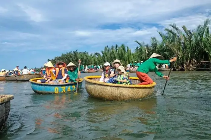 – Check In Với Thuyền Thúng – Check In Với Thuyền Thúng