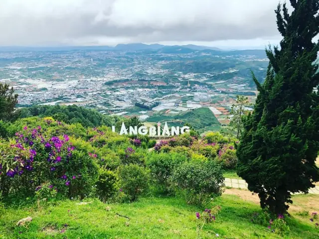 Địa Điểm Check In Đà Lạt Nổi Tiếng - Núi Langbiang Địa Điểm Check In Đà Lạt Nổi Tiếng - Núi Langbiang