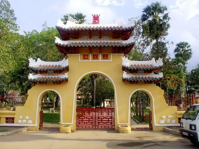 Kim Ngọc Mãn Đường - Vàng Bạc Đầy Nhà Kim Ngọc Mãn Đường - Vàng Bạc Đầy Nhà