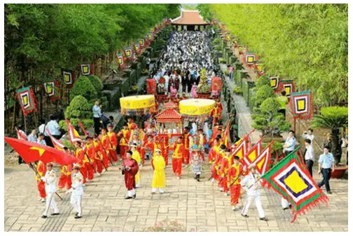 Soạn Bài Lễ Hội Đền Hùng - Cánh Diều