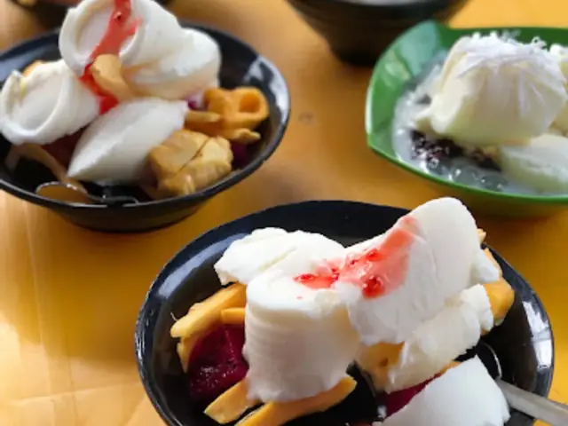 Quán Xá Ăn, Uống Gần Bảo Tàng Quảng Ninh