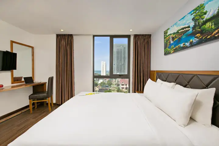 Một Số Hình Ảnh Về La Beach Hotel Đà Nẵng