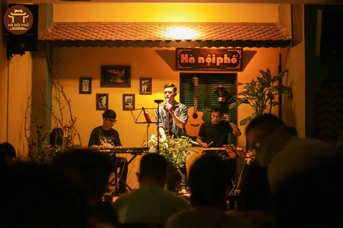 Phòng Trà ‘hà Nội Phố’