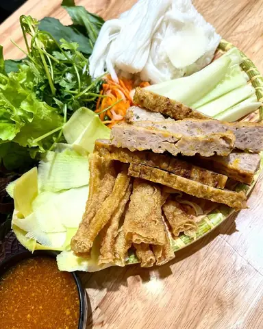 Nem Nướng Nha Trang Cô Lê Nem Nướng Nha Trang Cô Lê