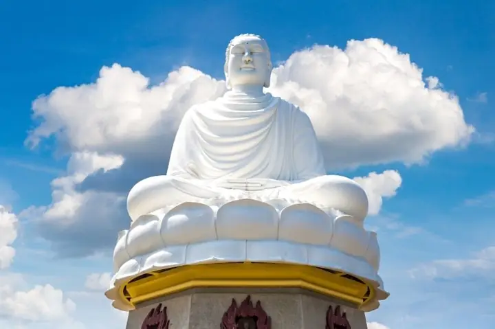 Long Son Pagoda Long Son Pagoda