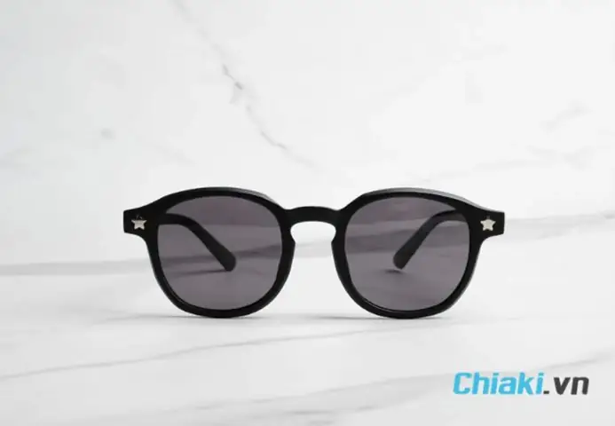 23. Kính Mắt 23. Kính Mắt