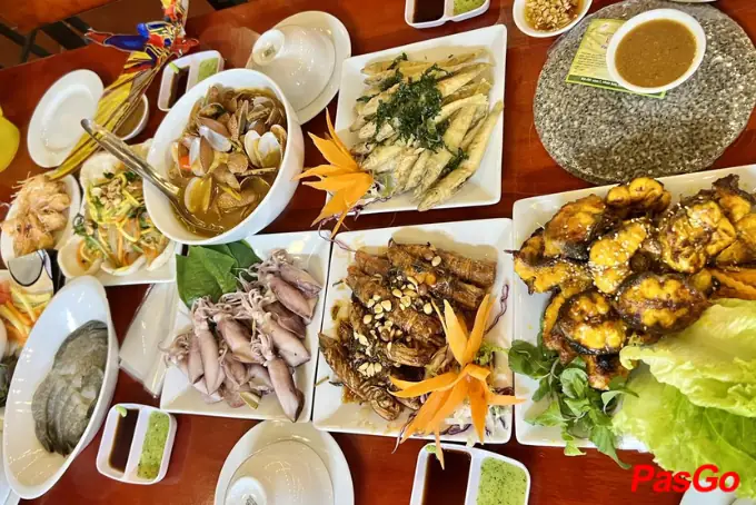 Top Quán Ăn Ngon Ở Cửa Lò: Hải Sản Tươi Sống & Đặc Sản Xứ Nghệ Nhà Hàng Song Ngư – Quán Ăn Ngon Tại Cửa Lò Nổi Tiếng Với Hải Sản Tươi Sống