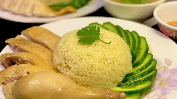 Ăn Cơm Gà Hải Nam Hà Nội Ngon Ghé Kampong Chicken House
