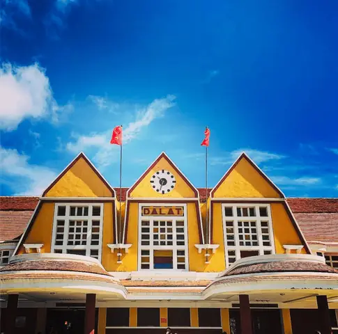 Ga Xe Lửa Ở Đà Lạt Là Công Trình Mang Hơi Hướng Kiến Trúc Của Pháp