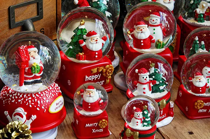11.quả Cầu Tuyết Giáng Sinh (christmas Crystal Ball) 11.quả Cầu Tuyết Giáng Sinh (christmas Crystal Ball)
