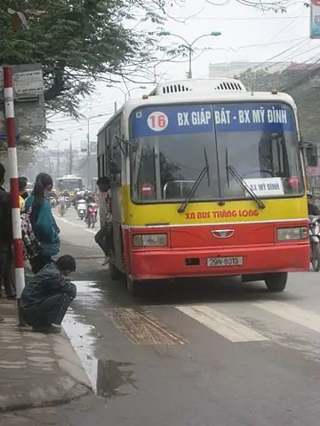 Từ Gia Lâm Đến Mỹ Đình Bao Nhiêu Km: Chuẩn Bị Hành Trình Visa & Quốc Tế