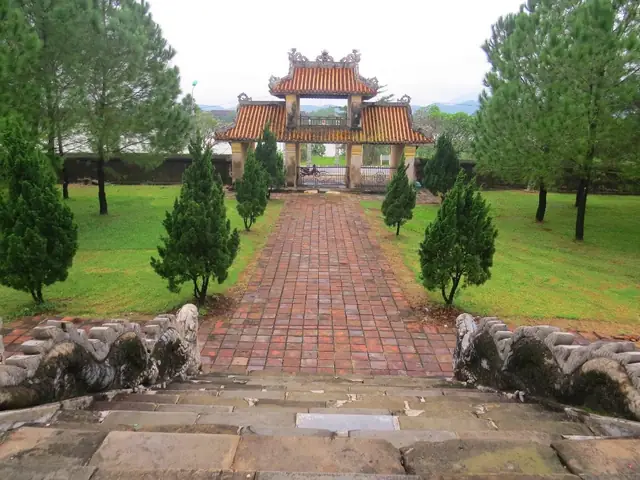 Văn Miếu Quốc Tử Giám Huế – Trường Đại Học Quốc Gia Đầu Tiên Dưới Thời Nhà Nguyễn Văn Miếu Quốc Tử Giám Huế – Trường Đại Học Quốc Gia Đầu Tiên Dưới Thời Nhà Nguyễn