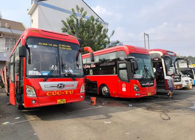 Hướng Dẫn Đặt Vé Xe Cúc Tư Phú Yên Chi Tiết Cho Mọi Hành Trình