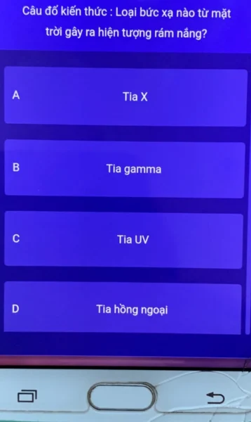 Câu đố kiến thức: Bức xạ nào từ Mặt Trời gây rám nắng? Biện pháp bảo vệ da khỏi ánh nắng mặt trời