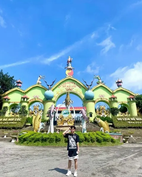 Điểm Du Lịch Thái Nguyên: Khám Phá Vẻ Đẹp Thiên Nhiên & Văn Hóa Hấp Dẫn Hang Phượng Hoàng - Suối Mơ