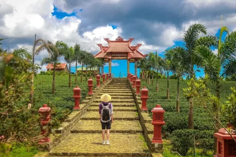 Thác Tam Hợp hoang sơ