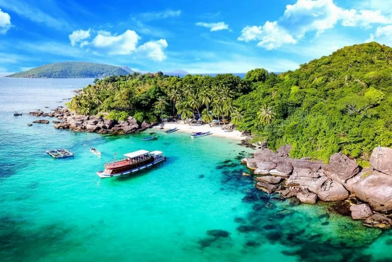 Top 10 Điểm Tham Quan Du Lịch Tại Côn Đảo Hấp Dẫn Nhất 2026 Top 10 Điểm Tham Quan Du Lịch Tại Côn Đảo Hấp Dẫn Nhất 2026