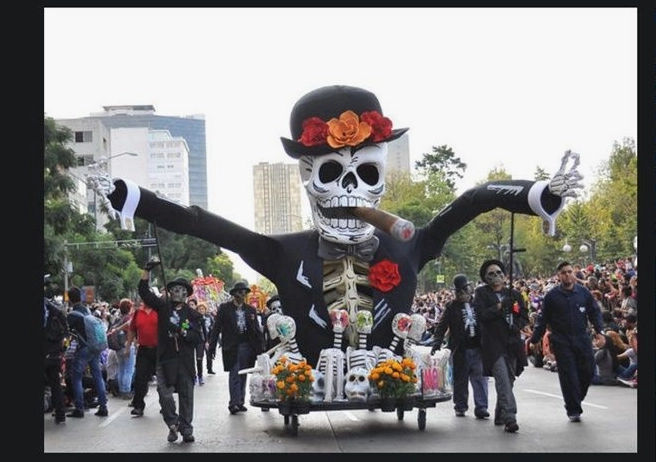 Trang phục truyền thống trong lễ hội Día de Muertos